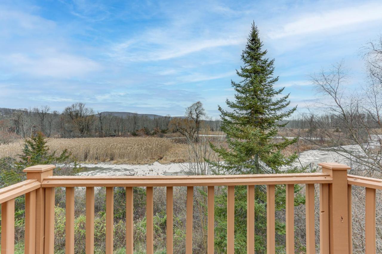 Spacious Condo With View Less Than 1 Mi To Mtn Creek Resort! Вернон Екстер'єр фото