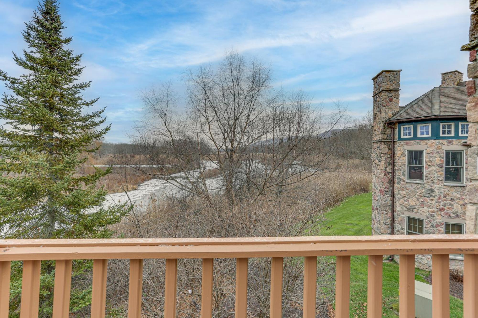 Spacious Condo With View Less Than 1 Mi To Mtn Creek Resort! Вернон Екстер'єр фото